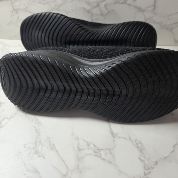 Skechers Women's Black Sneakers - Picture 6 of 8